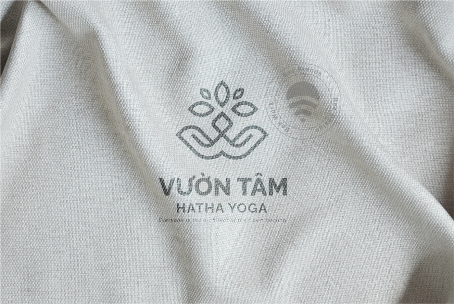 Thiết kế Logo Yoga Vườn Tâm